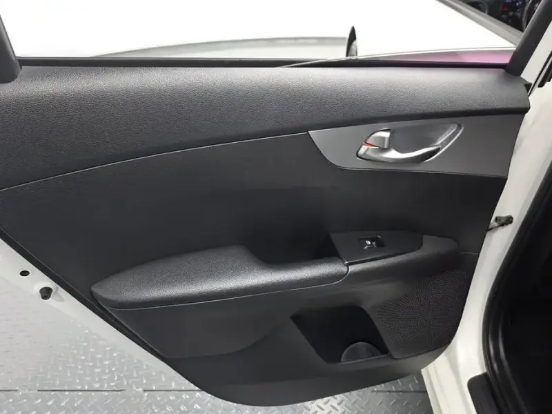2021 Kia K3 с пробегом 115 594 км