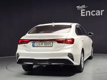 2022 Kia K3 с пробегом 59 710 км