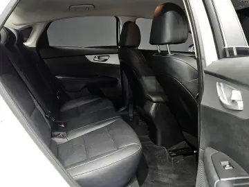 2022 Kia K3 с пробегом 59 710 км