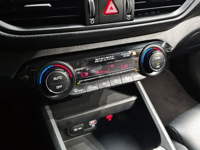 2022 Kia K3 с пробегом 59 710 км