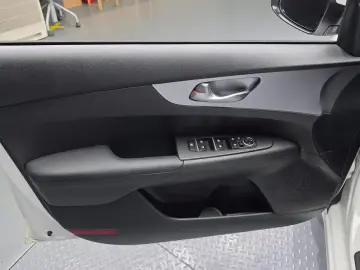 2022 Kia K3 с пробегом 66 711 км