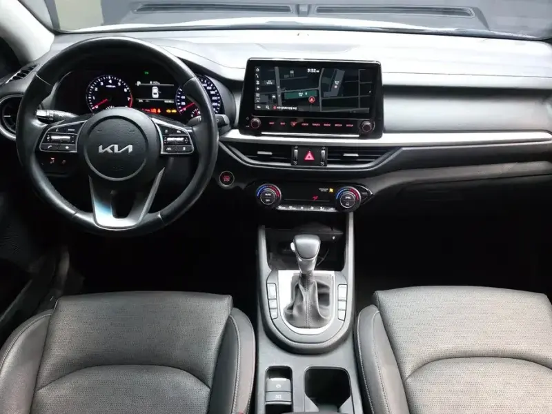 2021 Kia K3 с пробегом 43 546 км