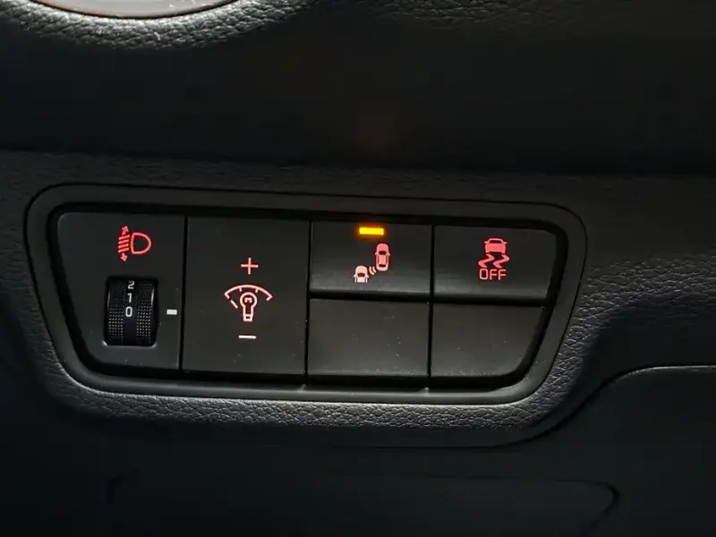 2021 Kia K3 с пробегом 43 546 км