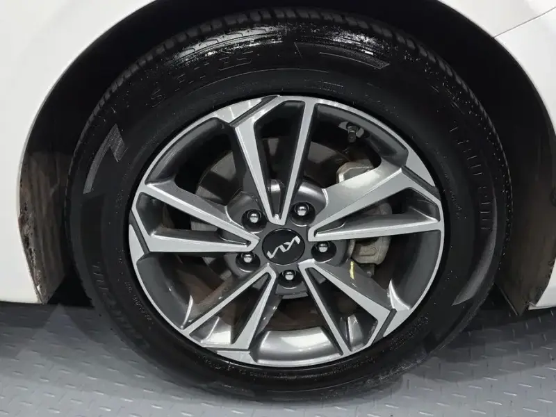 2021 Kia K3 с пробегом 43 546 км