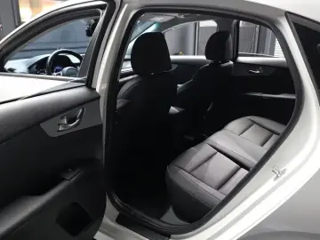 2021 Kia K3 с пробегом 43 546 км