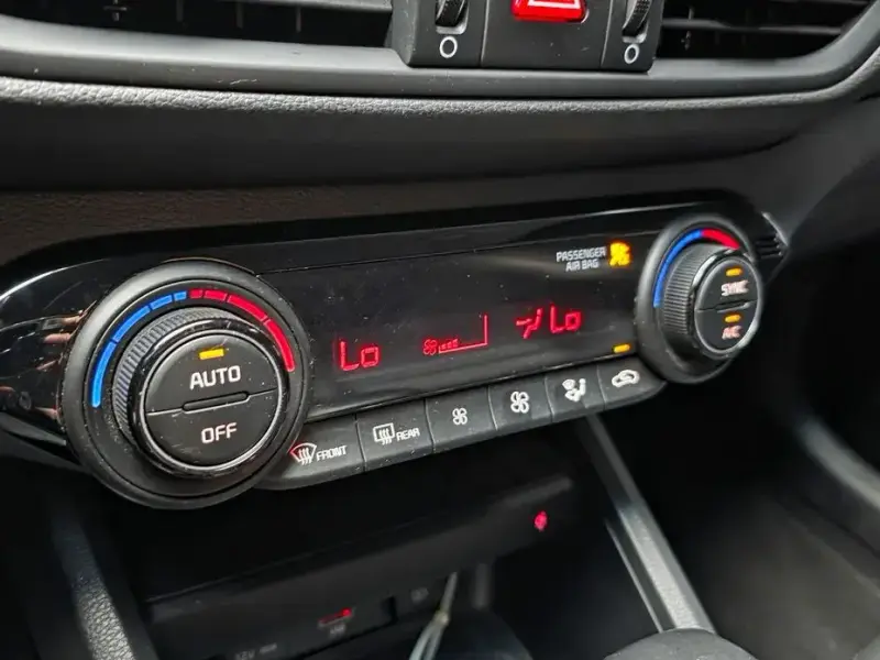 2021 Kia K3 с пробегом 43 546 км