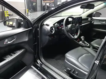 2022 Kia K3 с пробегом 64 089 км