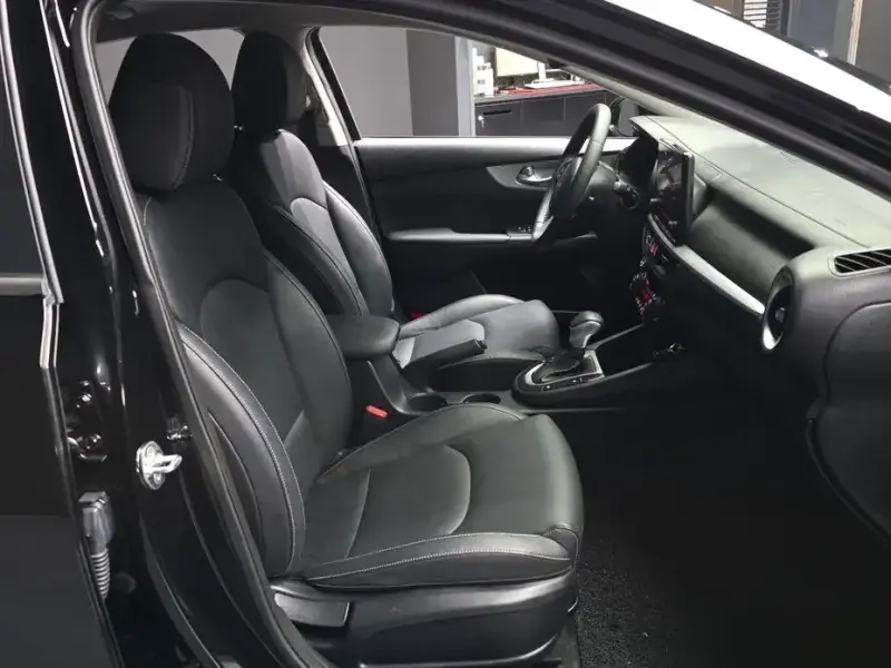 2022 Kia K3 с пробегом 64 089 км