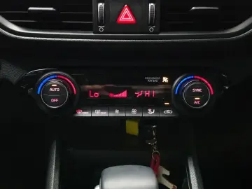 2022 Kia K3 с пробегом 64 089 км