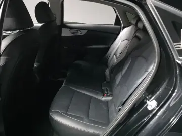 2022 Kia K3 с пробегом 64 089 км