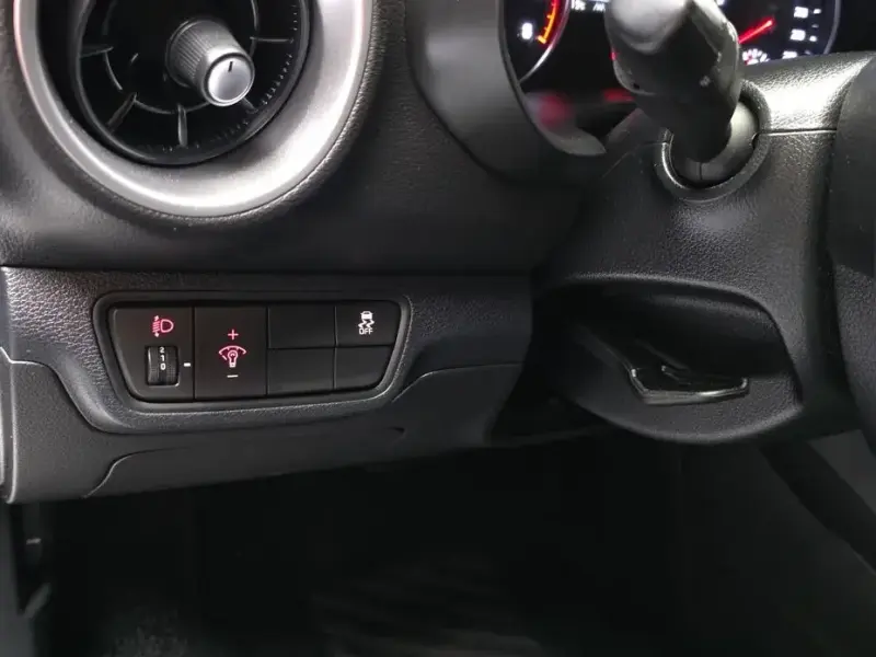 2022 Kia K3 с пробегом 64 089 км
