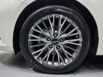 2022 Kia K3 с пробегом 68 572 км