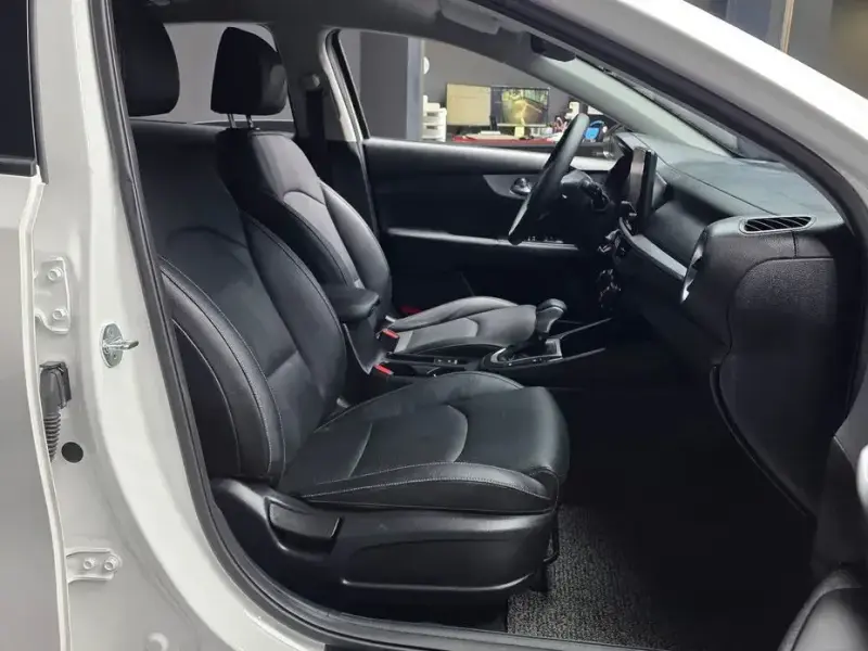 2022 Kia K3 с пробегом 68 572 км