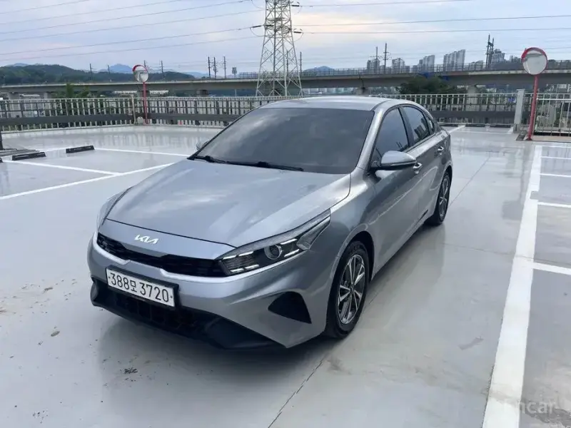 2022 Kia K3 с пробегом 76 410 км