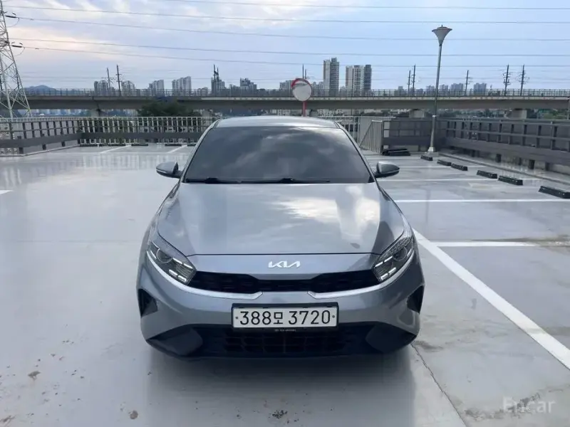 2022 Kia K3 с пробегом 76 410 км