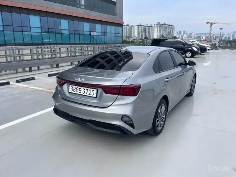 2022 Kia K3 с пробегом 76 410 км