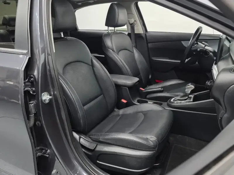 2022 Kia K3 с пробегом 70 420 км