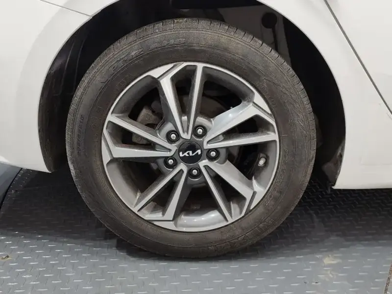 2022 Kia K3 с пробегом 93 090 км