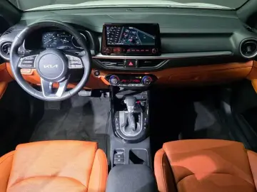 2022 Kia K3 с пробегом 52 920 км