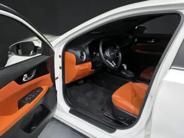 2022 Kia K3 с пробегом 52 920 км