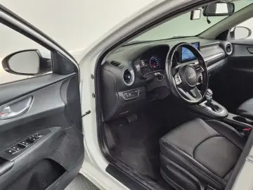 2022 Kia K3 с пробегом 93 090 км