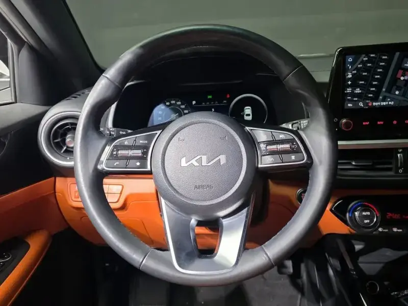 2022 Kia K3 с пробегом 52 920 км