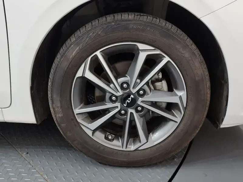 2022 Kia K3 с пробегом 93 090 км