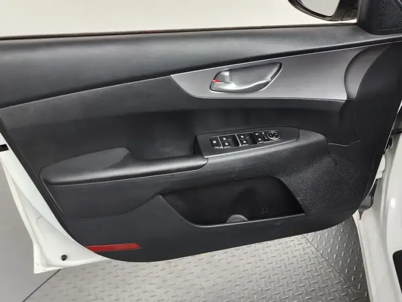 2022 Kia K3 с пробегом 93 090 км