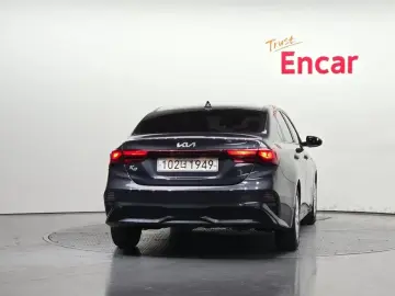 2021 Kia K3 с пробегом 77 893 км