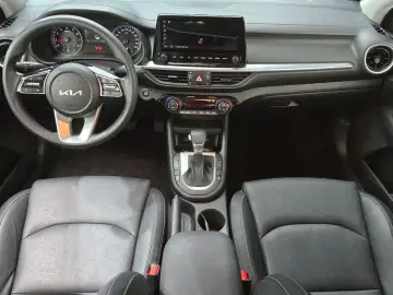 2021 Kia K3 с пробегом 77 893 км