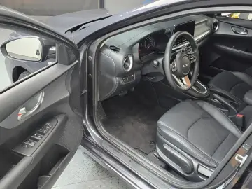 2021 Kia K3 с пробегом 77 893 км