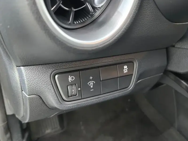 2021 Kia K3 с пробегом 77 893 км