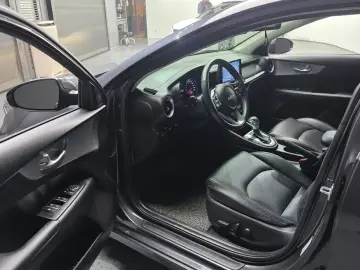 2022 Kia K3 с пробегом 59 668 км