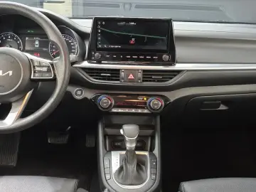 2021 Kia K3 с пробегом 77 893 км