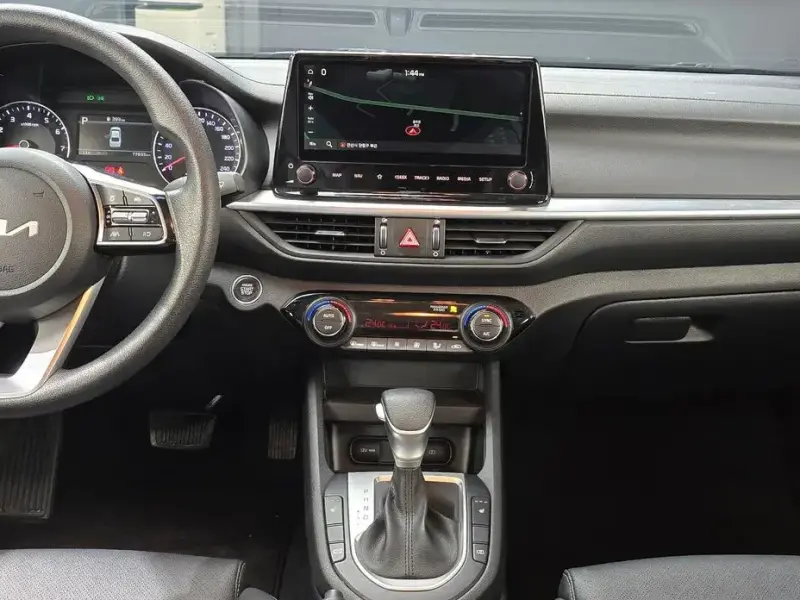 2021 Kia K3 с пробегом 77 893 км