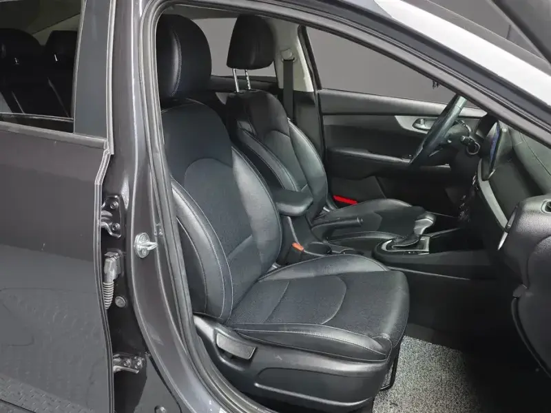 2022 Kia K3 с пробегом 59 668 км