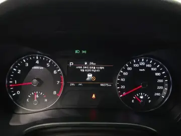 2022 Kia K3 с пробегом 96 075 км