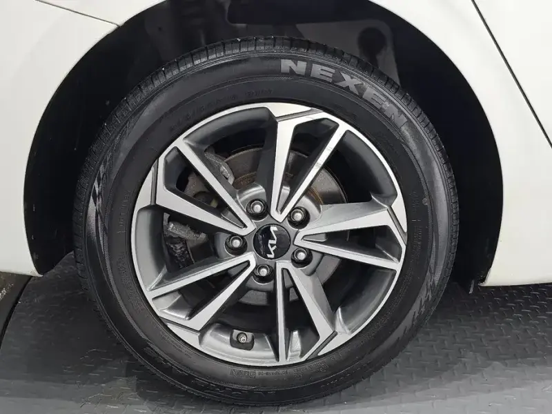 2021 Kia K3 с пробегом 102 538 км