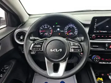 2021 Kia K3 с пробегом 102 538 км