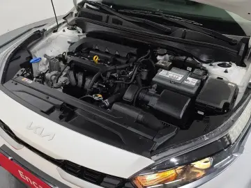 2021 Kia K3 с пробегом 89 807 км