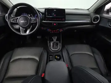 2021 Kia K3 с пробегом 89 807 км