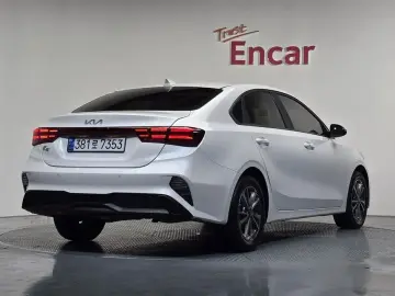 2021 Kia K3 с пробегом 67 202 км