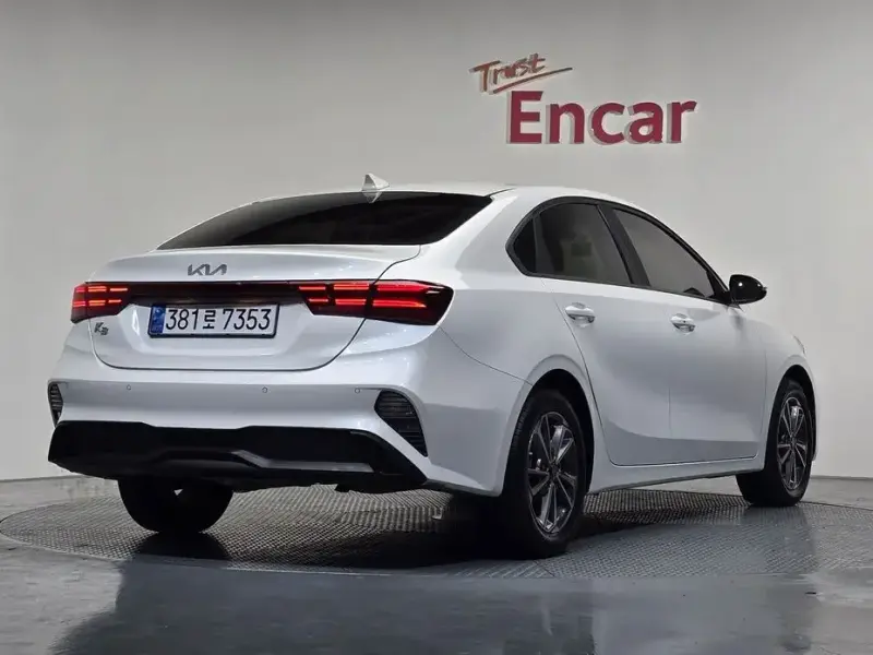 2021 Kia K3 с пробегом 67 202 км