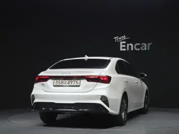 2022 Kia K3 с пробегом 118 096 км