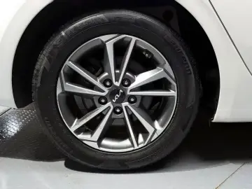 2022 Kia K3 с пробегом 118 096 км