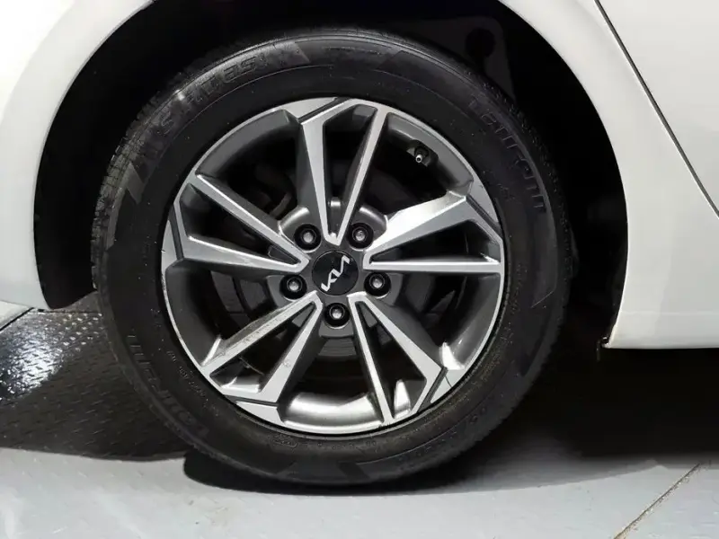 2022 Kia K3 с пробегом 118 096 км