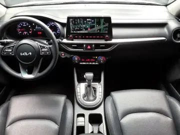 2022 Kia K3 с пробегом 118 096 км