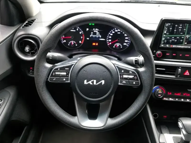2022 Kia K3 с пробегом 118 096 км