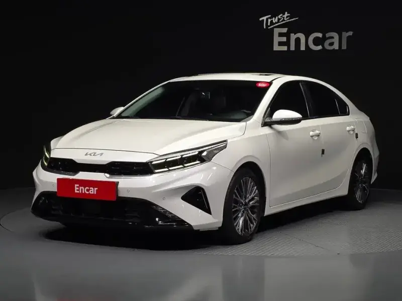 2021 Kia K3 с пробегом 104 243 км