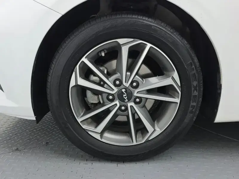 2021 Kia K3 с пробегом 88 207 км